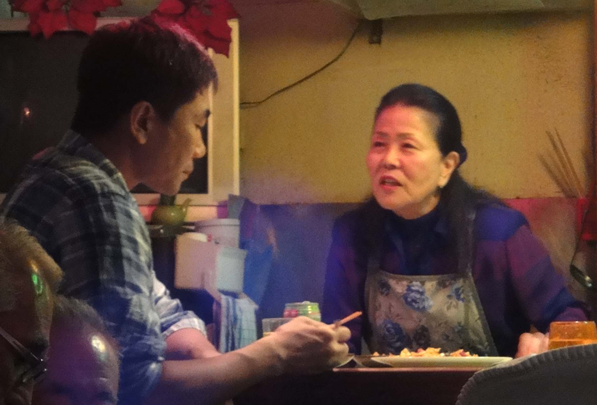 スナック・リッツのママとパイロット