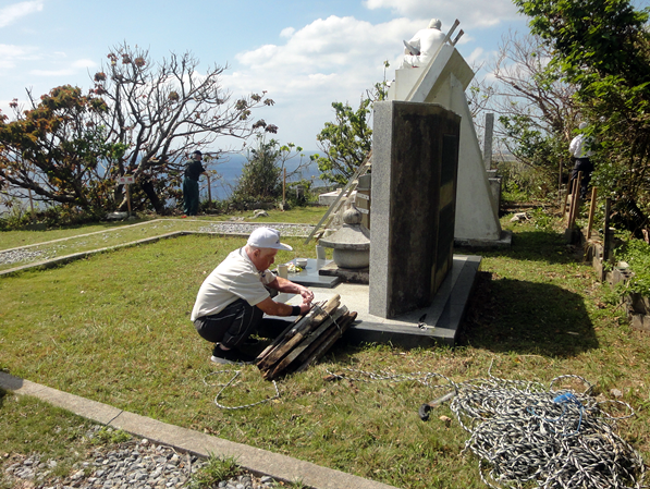 平成30年10月21日慰霊碑の清掃活動⑧