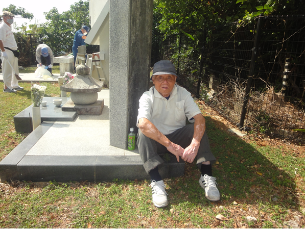 令和２年10月31日 慰霊碑の清掃活動④