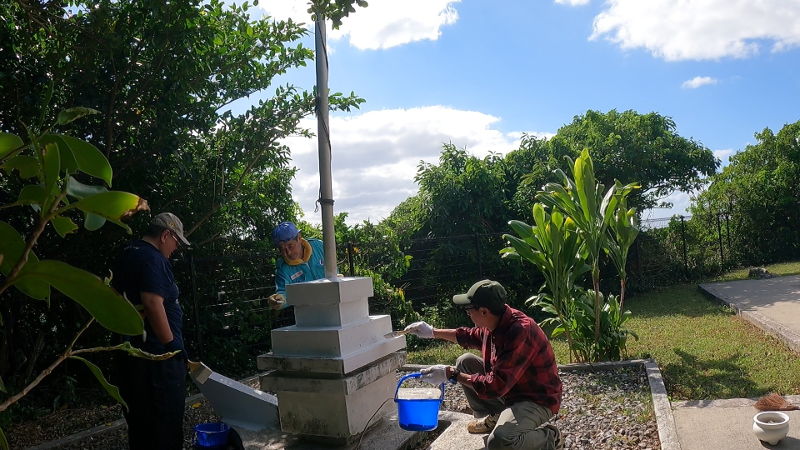 令和４年10月25・26日 慰霊碑の清掃活動③