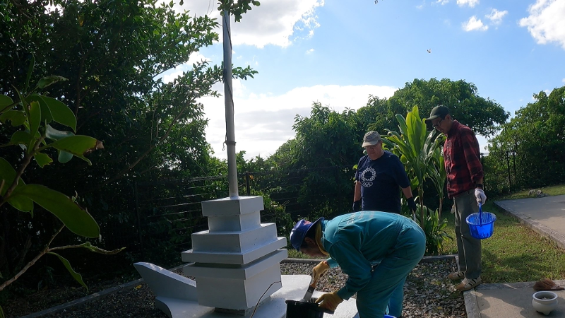 令和４年10月25・26日 慰霊碑の清掃活動④