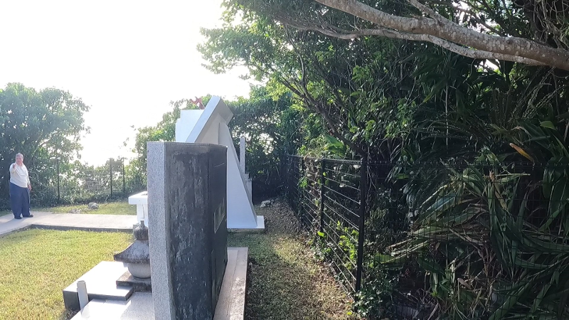 令和４年10月25・26日 慰霊碑の清掃活動⑳