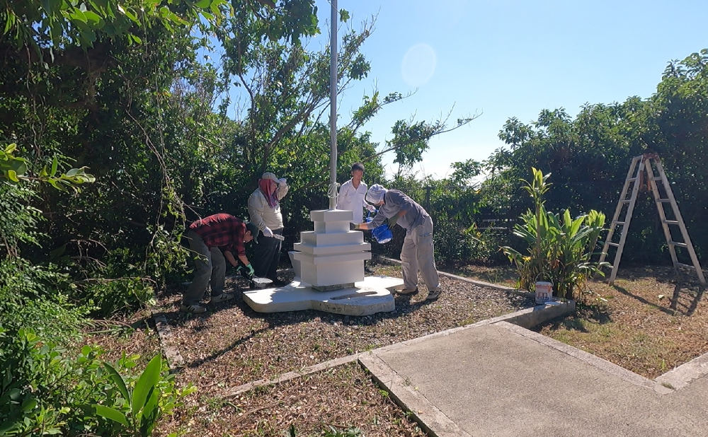 令和５年10月18日 慰霊碑の清掃活動⑬