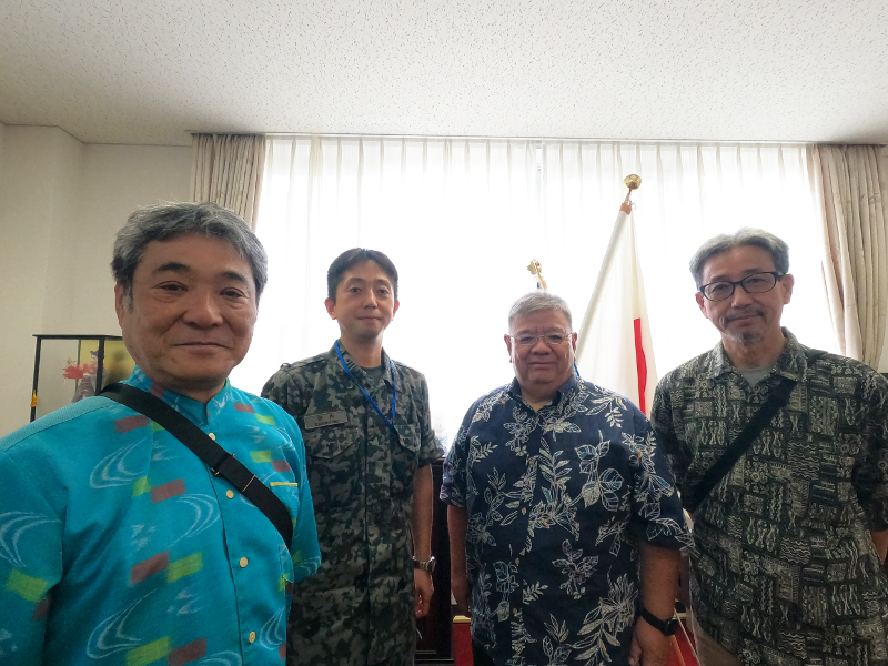 航空自衛隊与座岳分屯基地司令表敬訪問