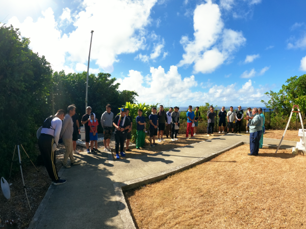 令和７年１０月慰霊碑周辺の清掃と慰霊碑塗装作業①-2