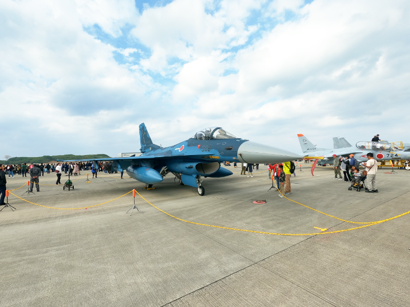 F-2A戦闘機展示